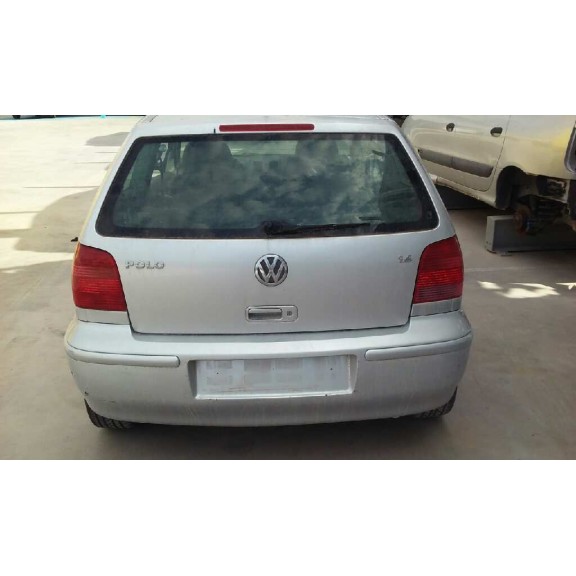 volkswagen polo berlina (6n2) del año 2001