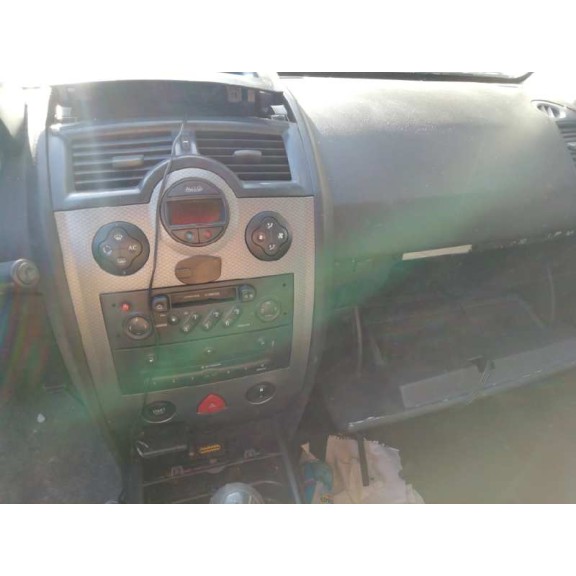 renault megane ii berlina 5p del año 2004