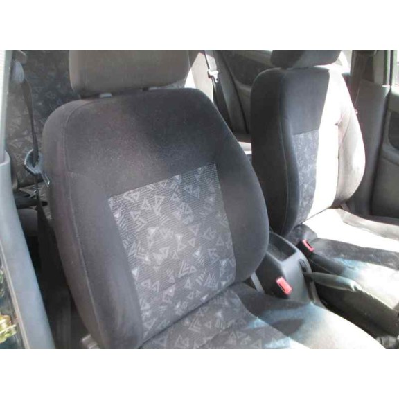 daewoo lanos del año 2001