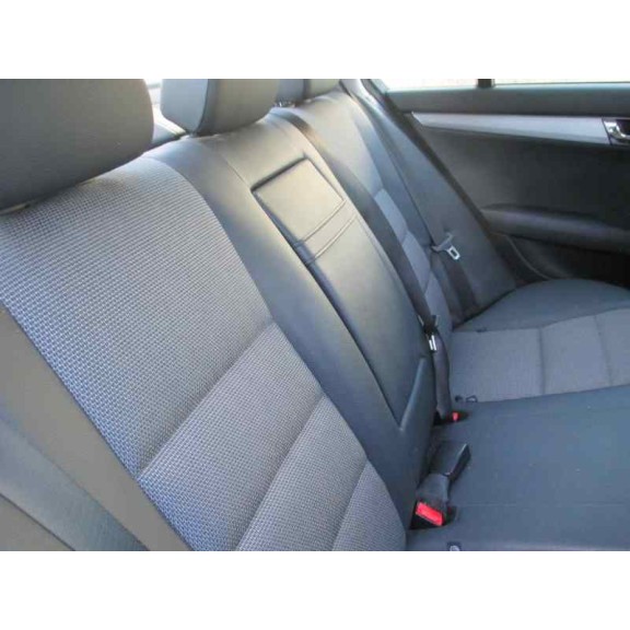 mercedes-benz clase c (w204) berlina del año 2010