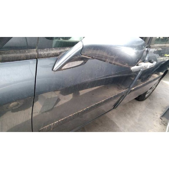 peugeot 807 del año 2005