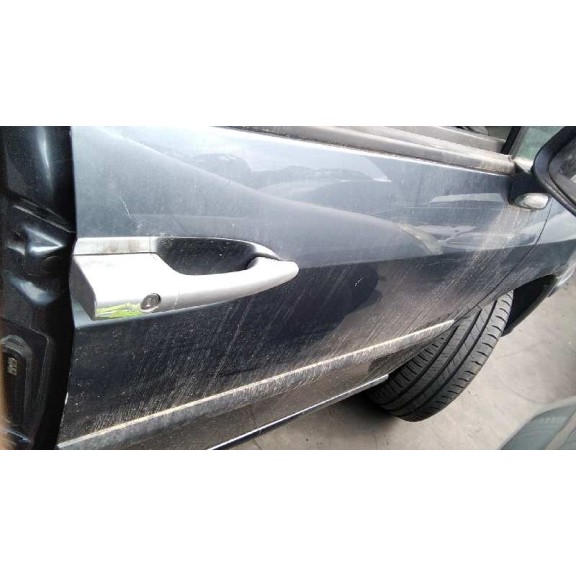 peugeot 807 del año 2005