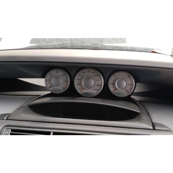 peugeot 807 del año 2005