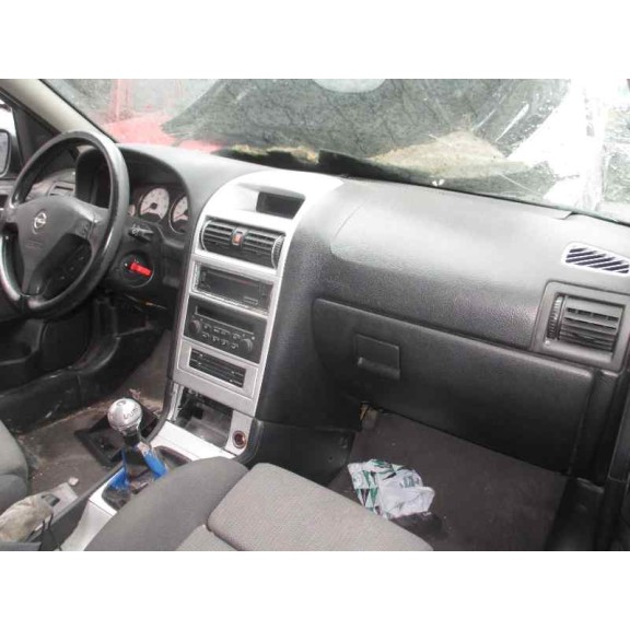 opel astra g berlina del año 2002