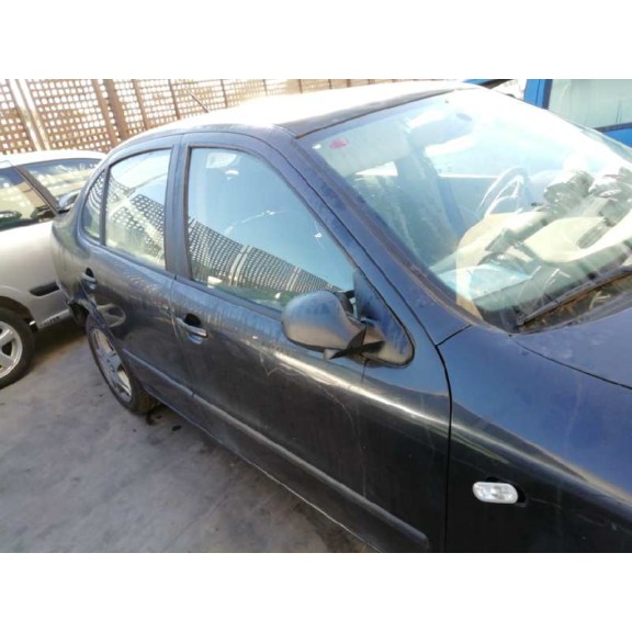 seat toledo (1m2) del año 2003