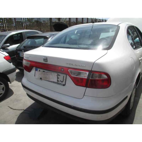seat toledo (1m2) del año 2000