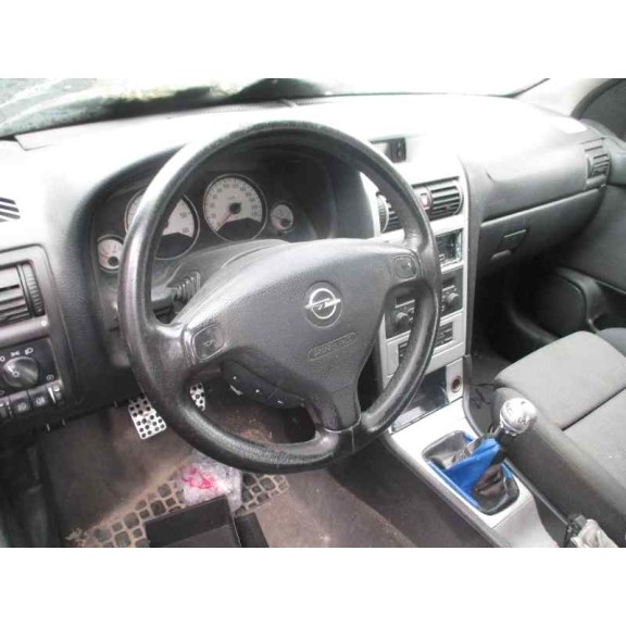opel astra g berlina del año 2002