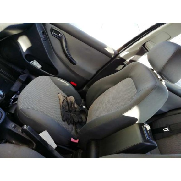 seat toledo (1m2) del año 2003