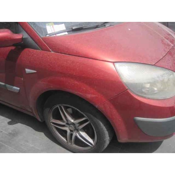 renault grand scenic del año 2004