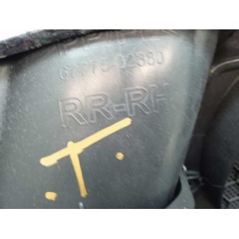 Recambio de guarnecido puerta trasera derecha para toyota auris touring sports (e18) hybrid business referencia OEM IAM 67775023