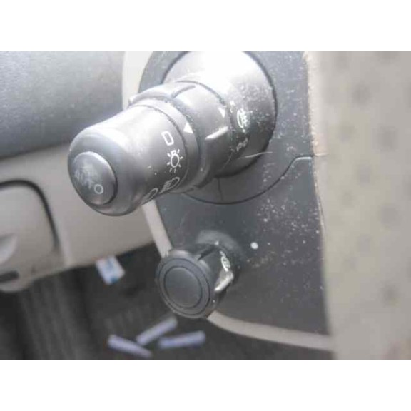 renault grand scenic del año 2004