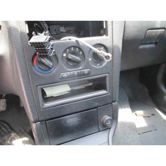 opel astra g berlina del año 1999