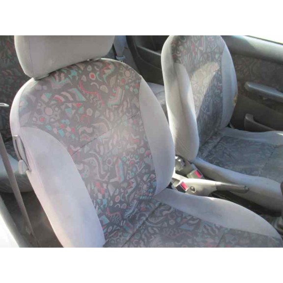 nissan micra (k11) del año 1997