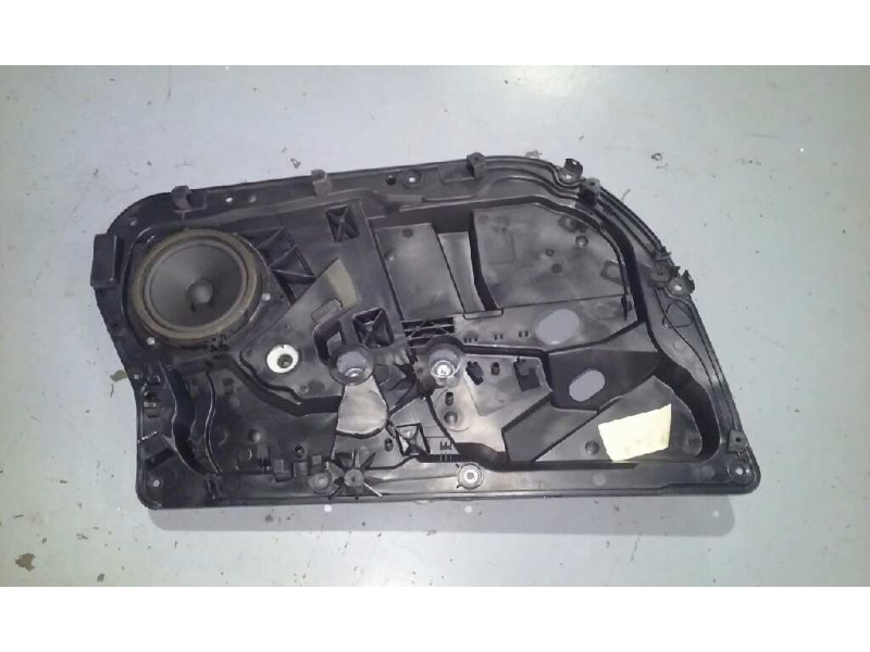 Recambio de elevalunas delantero izquierdo para ford fiesta (cb1) trend referencia OEM IAM 8A61A045H17AG 5P PANEL