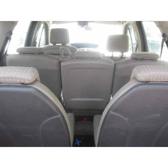 renault grand scenic del año 2004