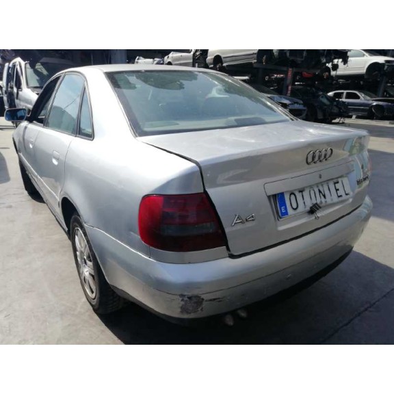 audi a4 berlina (b5) del año 2000