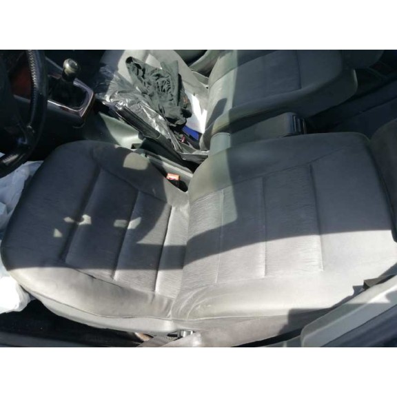 audi a4 berlina (b5) del año 2000