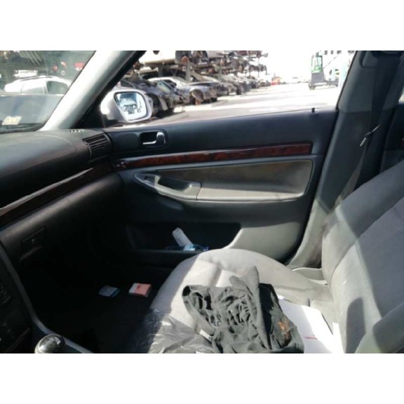 audi a4 berlina (b5) del año 2000