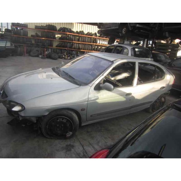 renault megane i fase 2 berlina (ba0) del año 2001