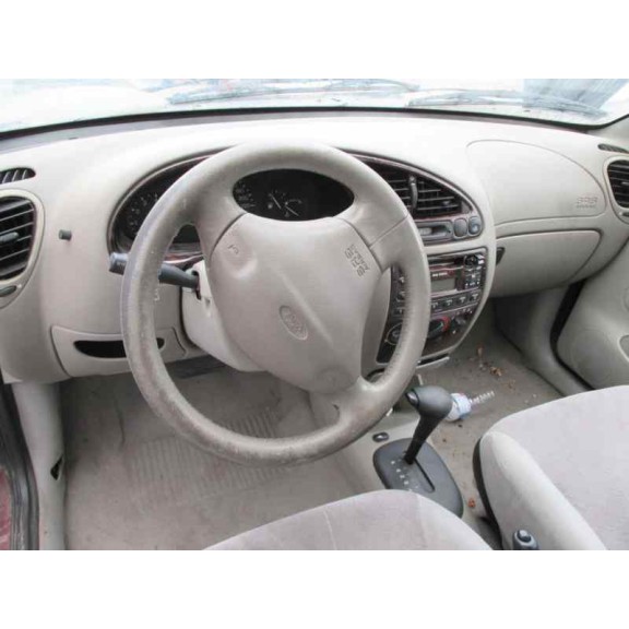 ford fiesta berlina del año 1996