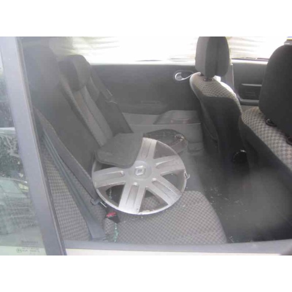 renault megane ii berlina 5p del año 2004