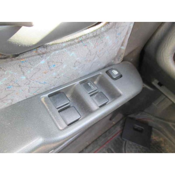 nissan primera berlina (p11) del año 1997