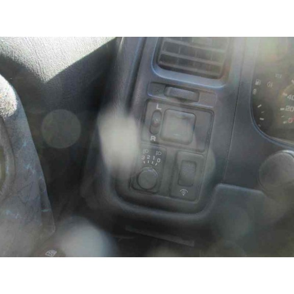 nissan primera berlina (p11) del año 1997