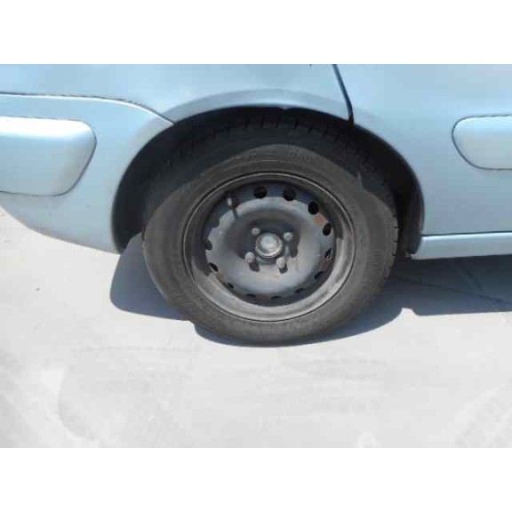 citroën xsara berlina del año 1999