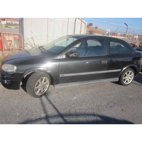 opel astra g berlina del año 2001