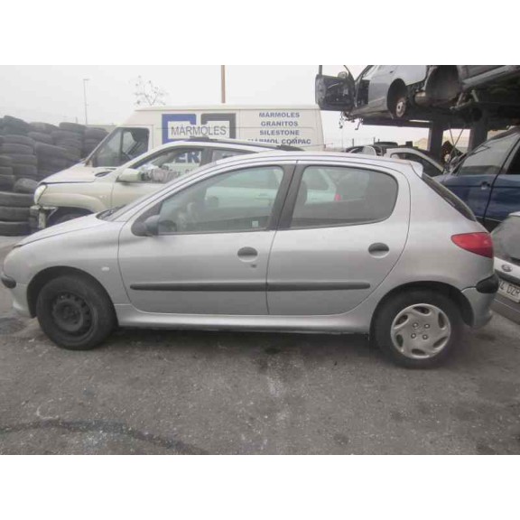 peugeot 206 berlina del año 1999