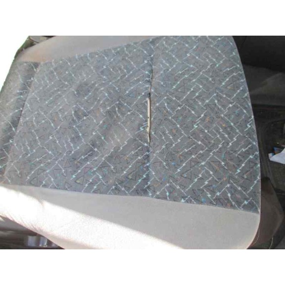 nissan primera berlina (p11) del año 1997