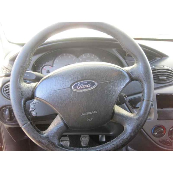 ford focus berlina (cak) del año 2003