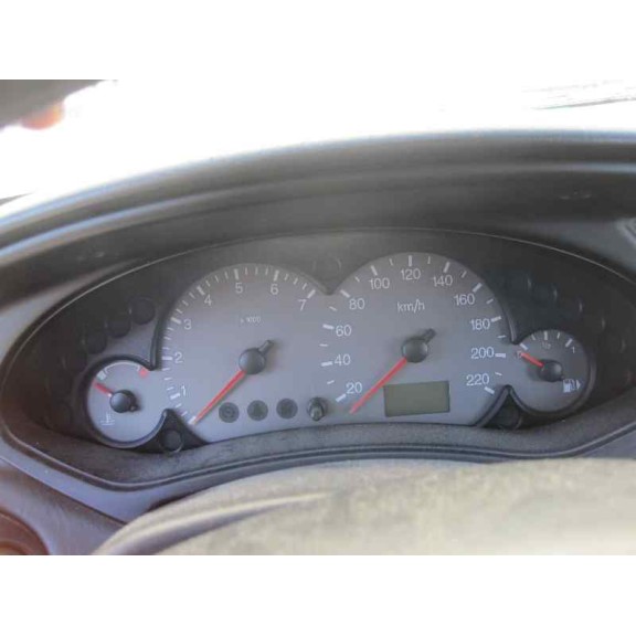 ford focus berlina (cak) del año 2003