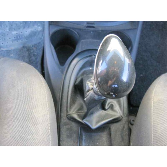 ford focus berlina (cak) del año 2003