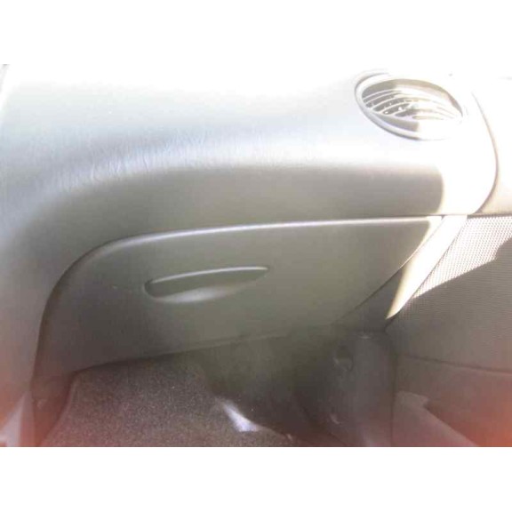 ford focus berlina (cak) del año 2003