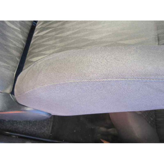 ford focus berlina (cak) del año 2003