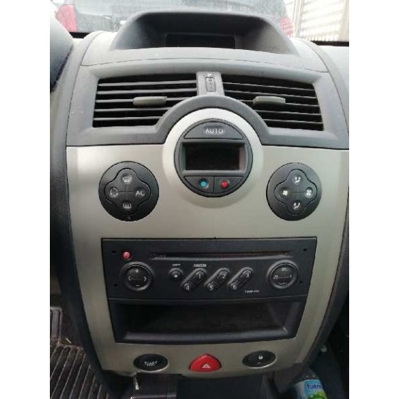 renault megane ii berlina 5p del año 2004