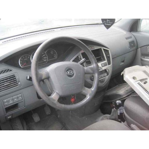 kia carens del año 2004