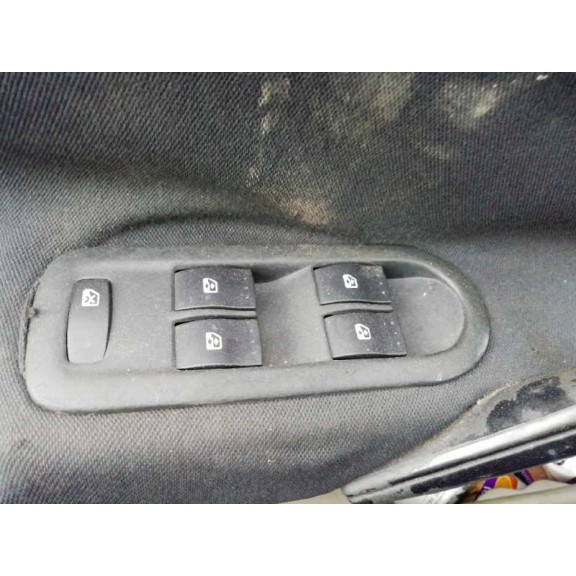 renault megane ii berlina 5p del año 2004