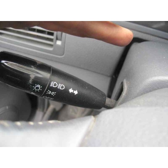 kia carens del año 2004