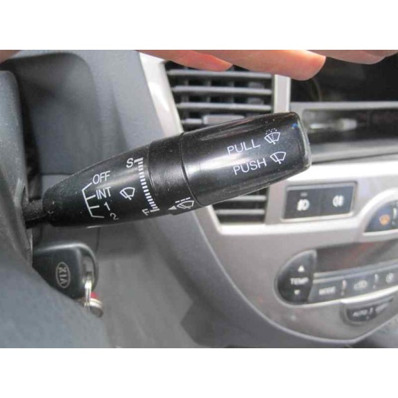 kia carens del año 2004