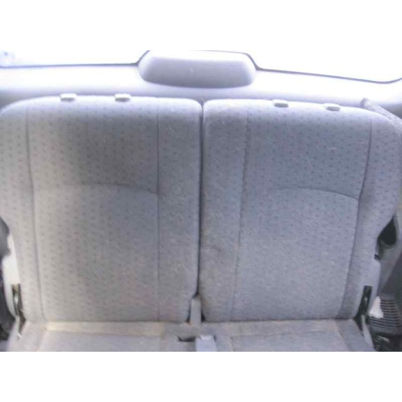 kia carens del año 2004