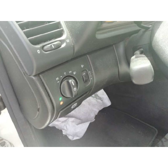 mercedes-benz clase clk (w208) coupe del año 2000