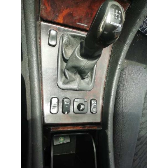 mercedes-benz clase clk (w208) coupe del año 2000