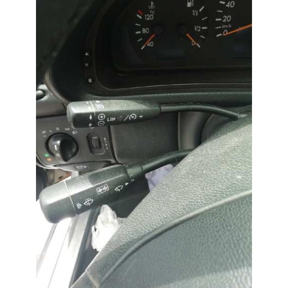 mercedes-benz clase clk (w208) coupe del año 2000