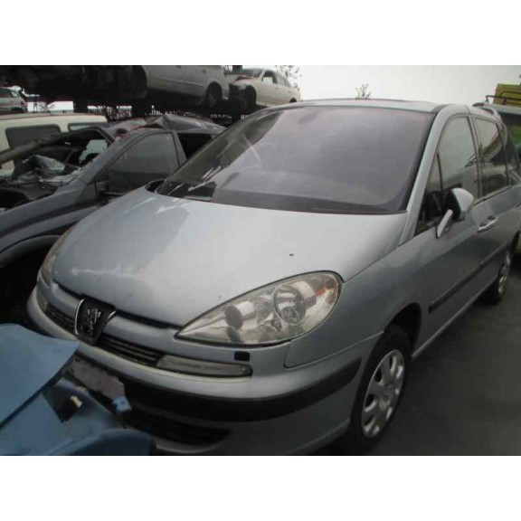peugeot 807 del año 2004