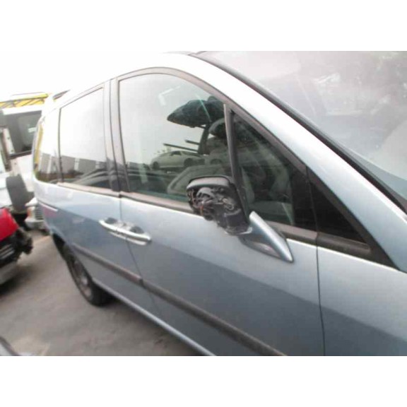 peugeot 807 del año 2004