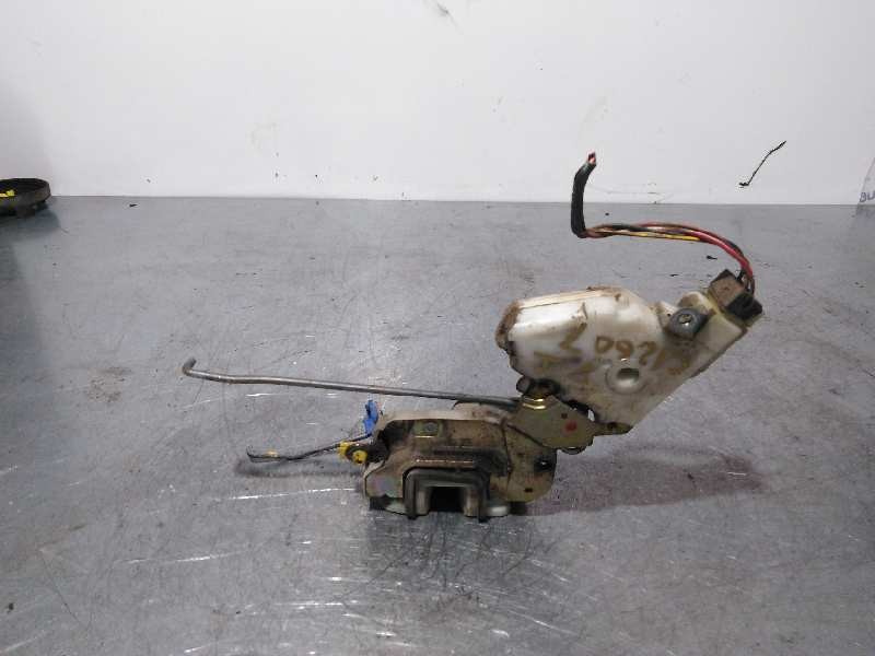 Recambio de cerradura puerta delantera izquierda para nissan serena (c23m) 2.3 invitation d referencia OEM IAM 8055361U06 4 PIN 