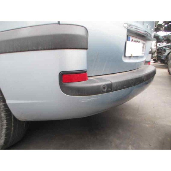 peugeot 807 del año 2004