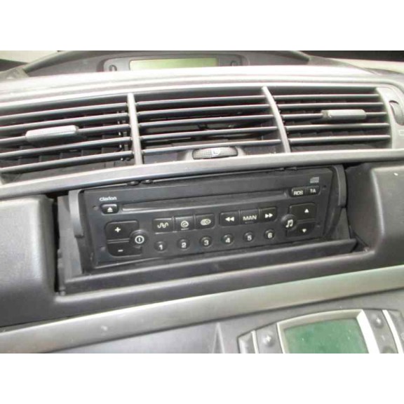 peugeot 807 del año 2004